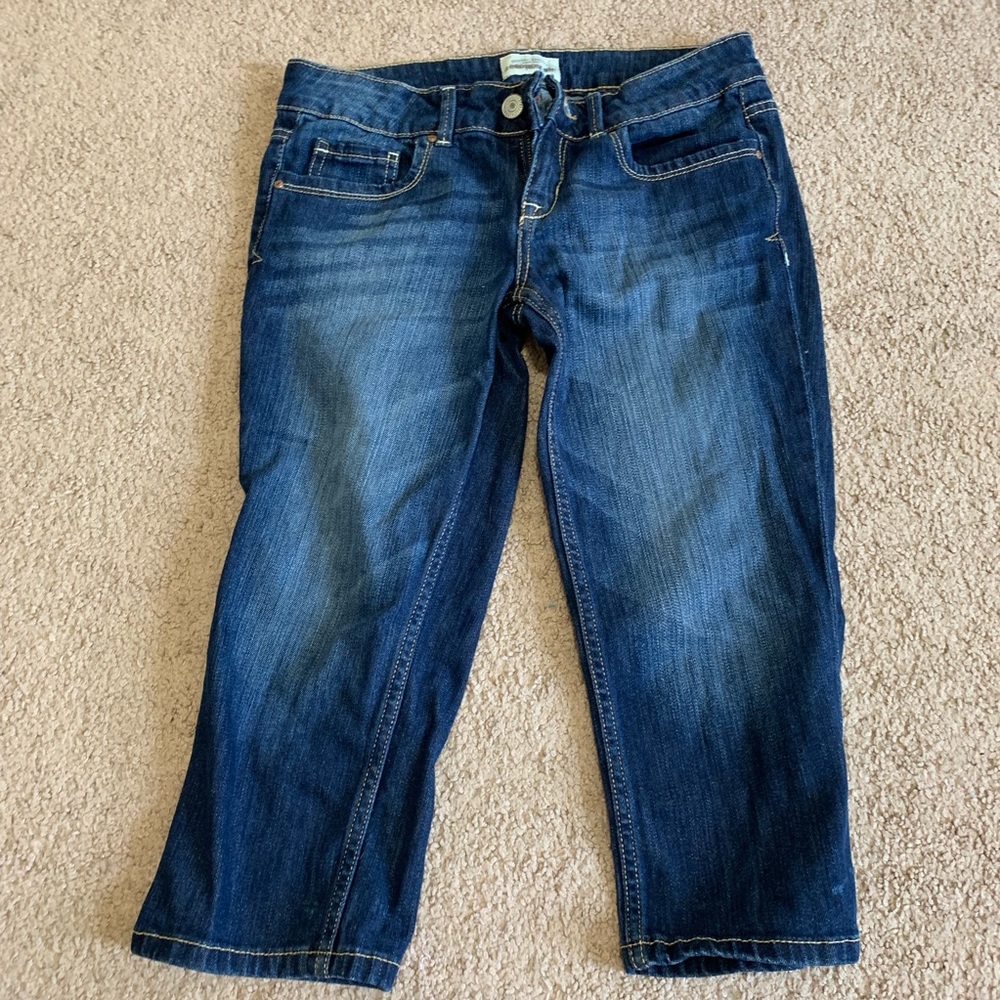Size 5/6 Aeropostale Capri